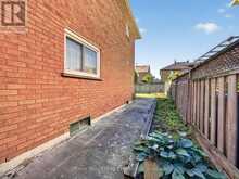15 HEDGEROW AVENUE | Brampton Ontario | Slide Image Forty-seven