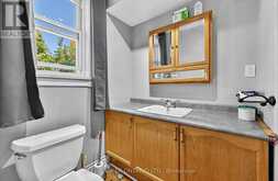 42 DONALD STREET | Barrie Ontario | Slide Image Thirteen