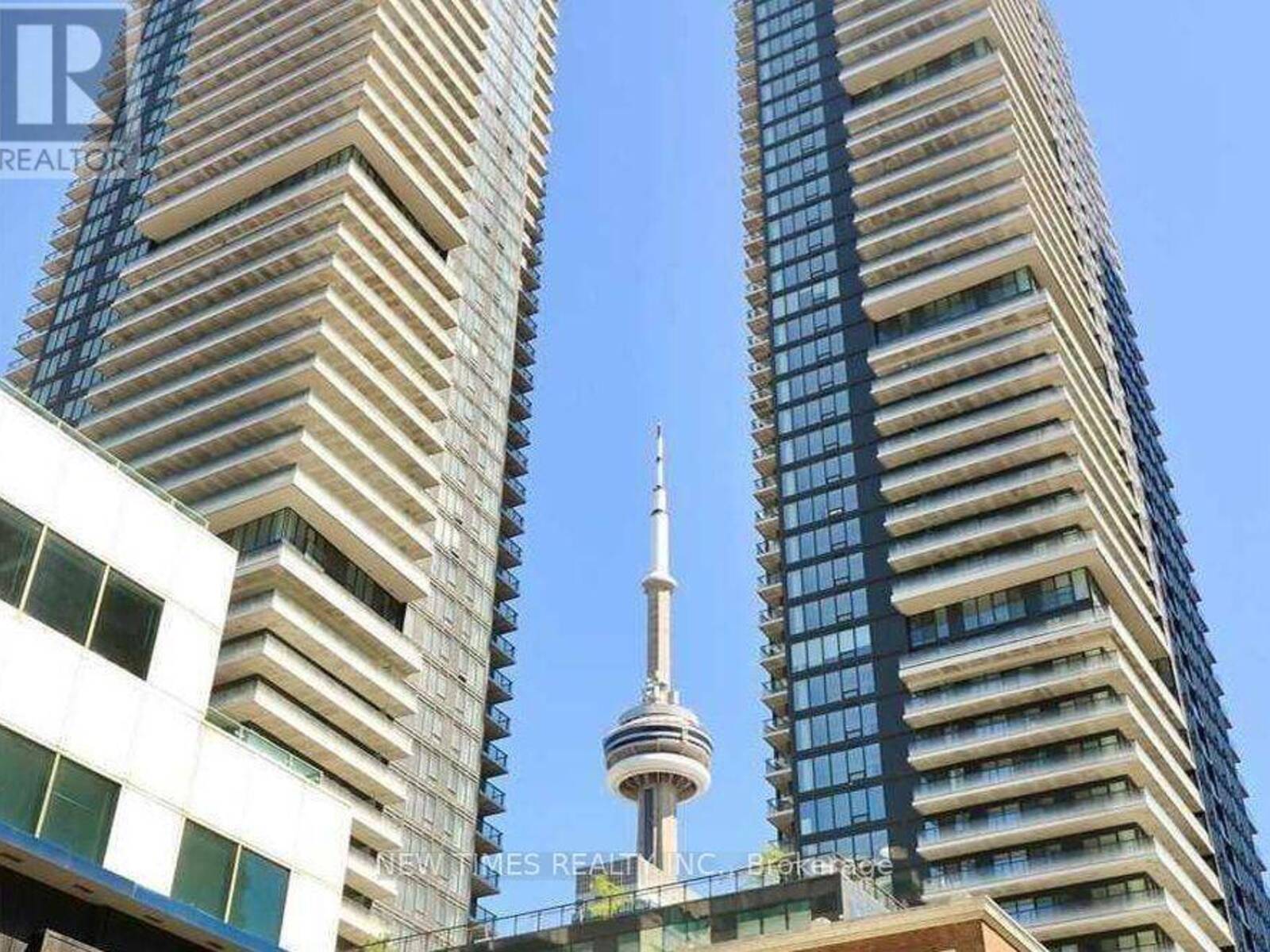 4701 - 125 BLUE JAYS WAY, Toronto, Ontario M5V 0N5