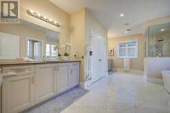 6 HACKWOOD HEIGHTS | Brampton Ontario | Slide Image Forty-one