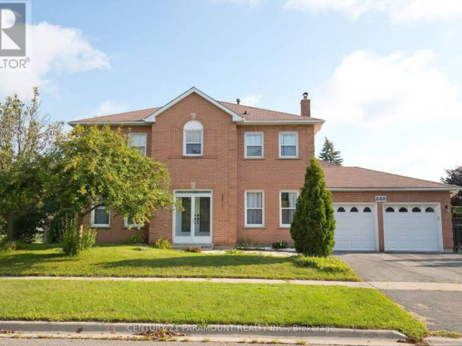 888 SPROULE CRESCENT, Oshawa, Ontario L1K 1Z8