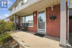 561 TEDWYN DRIVE | Mississauga Ontario | Slide Image Three