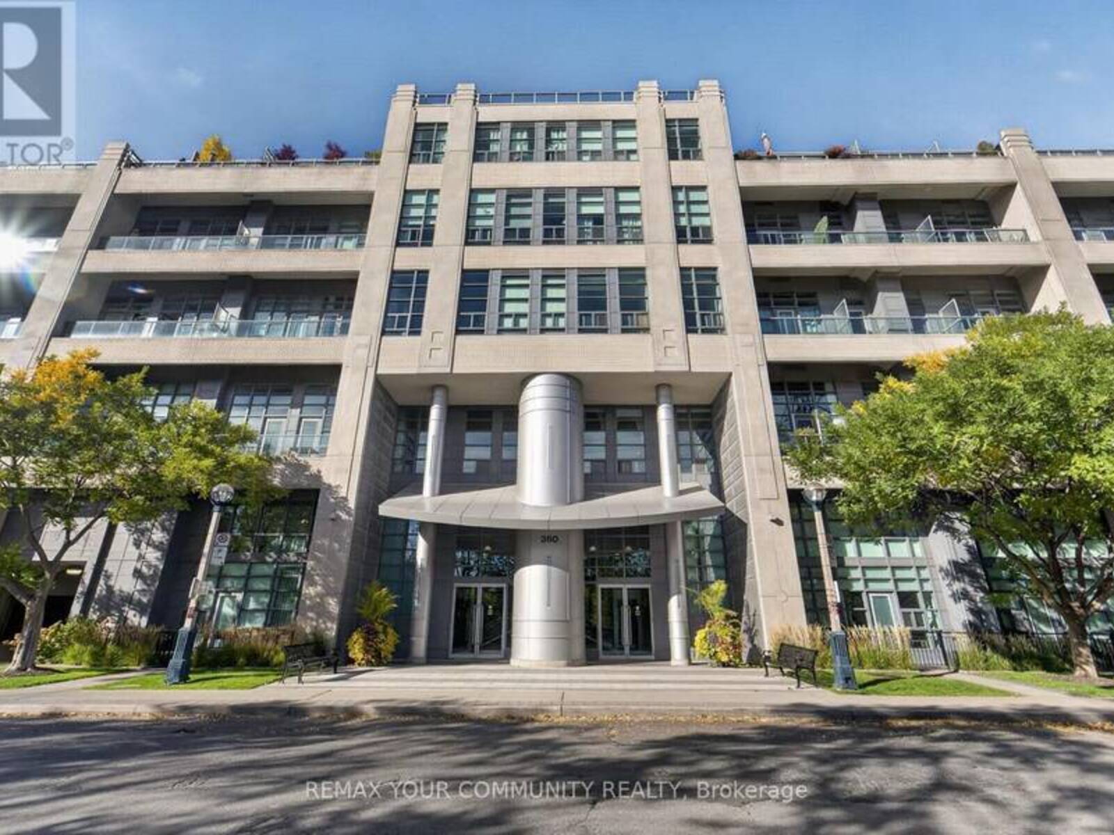 210 - 380 MACPHERSON AVENUE, Toronto, Ontario M4V 3E3