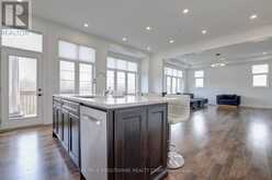 1416 FORD STRATHY CRESCENT | Oakville Ontario | Slide Image Nine