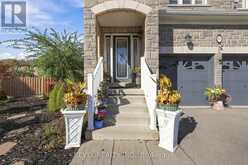 97 NARBONNE CRESCENT | Hamilton Ontario | Slide Image Six