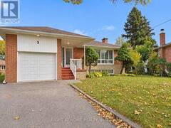 5 RENAULT CRESCENT Toronto Ontario, M9P 1J2