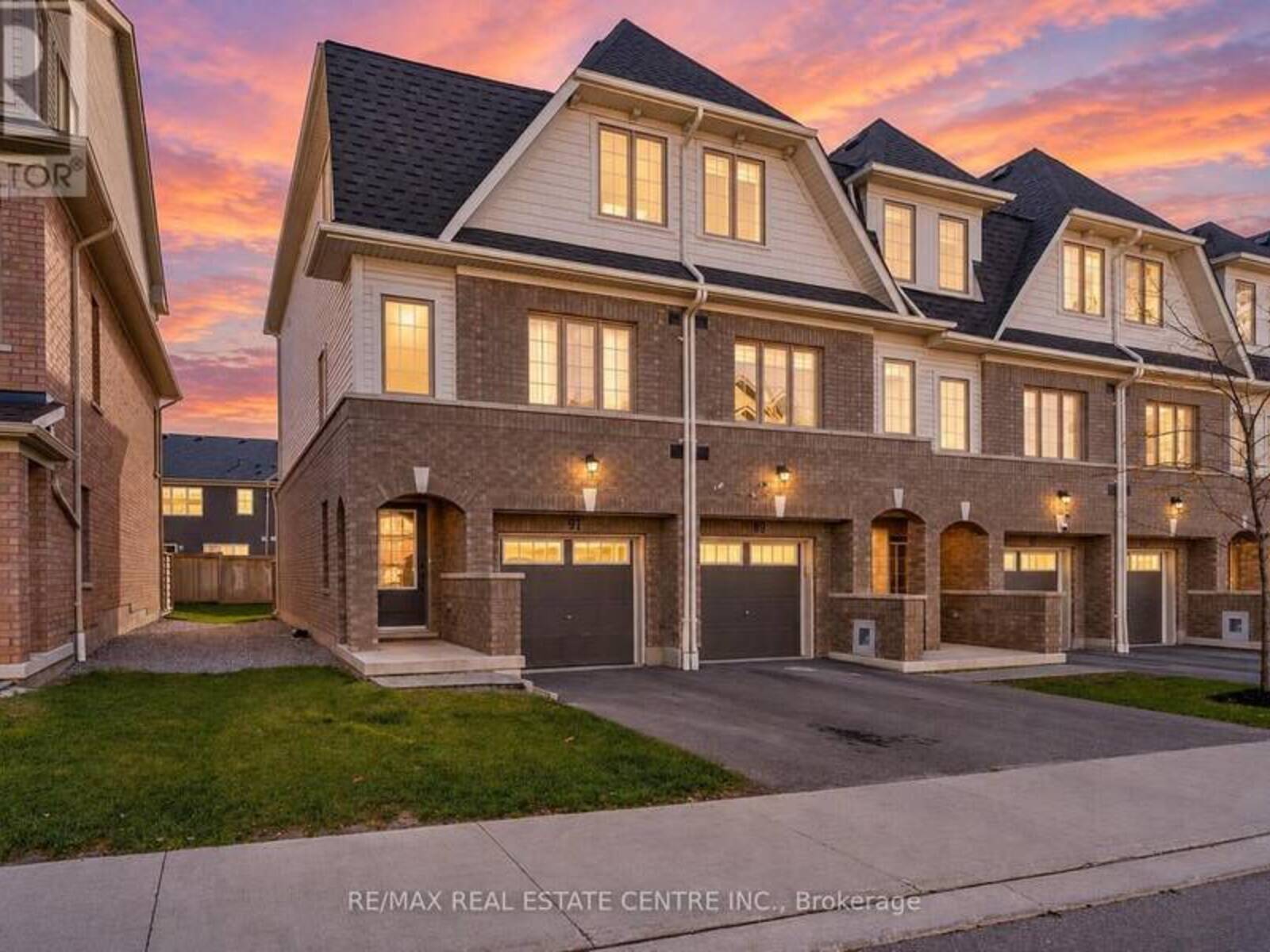 91 DANZATORE PATH, Oshawa, Ontario L1L 0P9