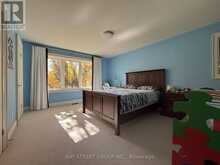 8 DODIE STREET | Aurora Ontario | Slide Image Fifteen