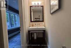 8 DODIE STREET | Aurora Ontario | Slide Image Nine