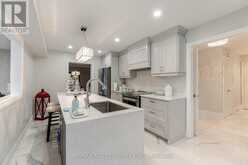 15 PINE RIDGE LANE | Brampton Ontario | Slide Image Nine
