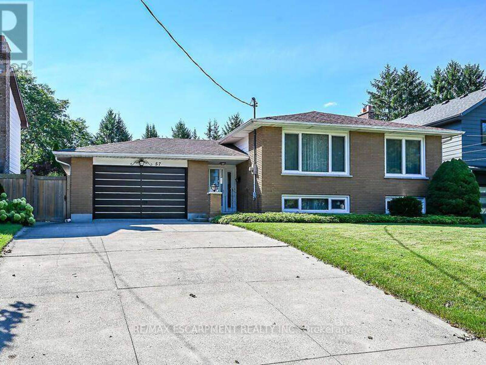 57 TURNBULL ROAD, Dundas, Ontario L9H 3W5