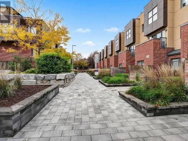 20 - 9 R CLINTWOOD GATE NE Toronto Ontario, M3A 0A8 - 3 Bedrooms Condo For Sale
