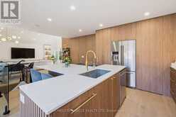 8 LAURELWOOD CRESCENT | Toronto Ontario | Slide Image Seventeen