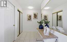 1112 - 40 HARDING BOULEVARD W | Richmond Hill Ontario | Slide Image Seven