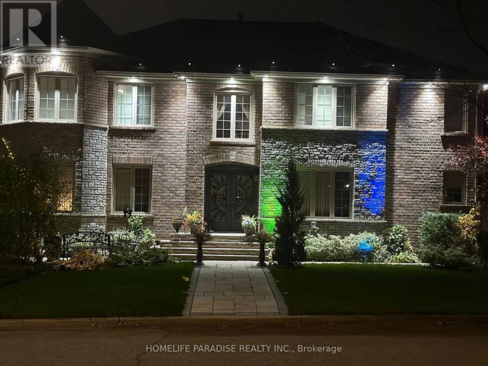 11 OAK STREET, Halton Hills, Ontario L7G 5T7