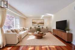 401 SWINBURNE ROAD | Burlington Ontario | Slide Image Five