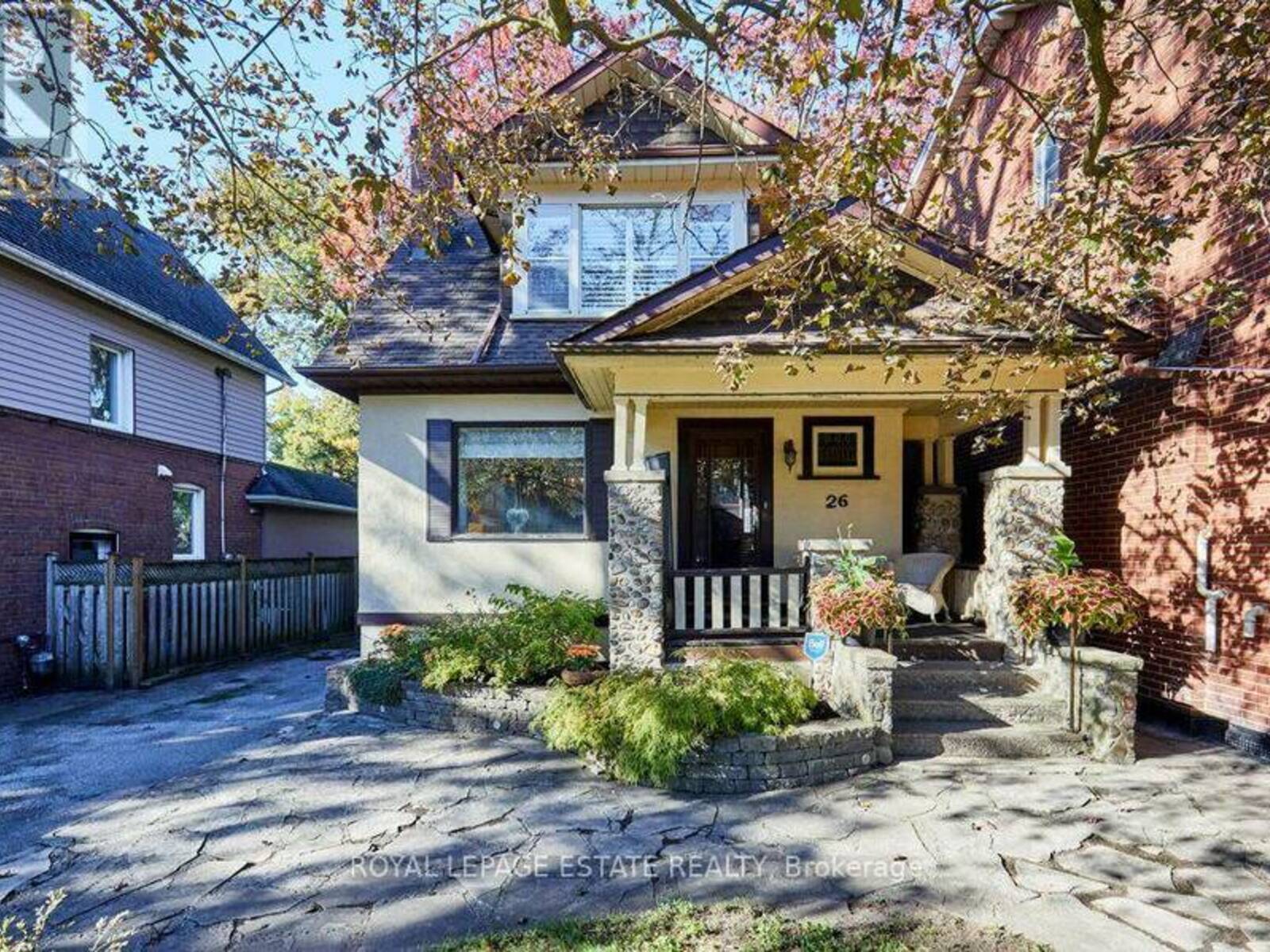 26 BINGHAM AVENUE, Toronto, Ontario M4E 3P9