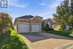 46 PLAYER PLACE | Whitchurch-Stouffville Ontario | Slide Image Two