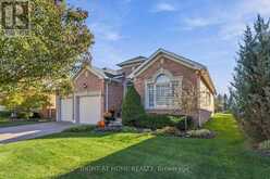 46 PLAYER PLACE | Whitchurch-Stouffville Ontario | Slide Image Three