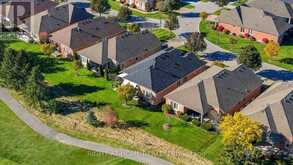 46 PLAYER PLACE | Whitchurch-Stouffville Ontario | Slide Image Eight
