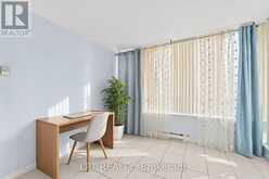 521 - 32 CLARISSA DRIVE | Richmond Hill Ontario | Slide Image Thirteen