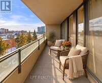 521 - 32 CLARISSA DRIVE | Richmond Hill Ontario | Slide Image Fifteen