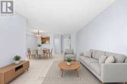 521 - 32 CLARISSA DRIVE | Richmond Hill Ontario | Slide Image Four