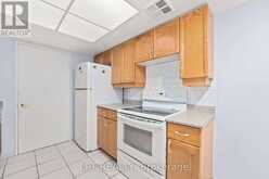 521 - 32 CLARISSA DRIVE | Richmond Hill Ontario | Slide Image Eight