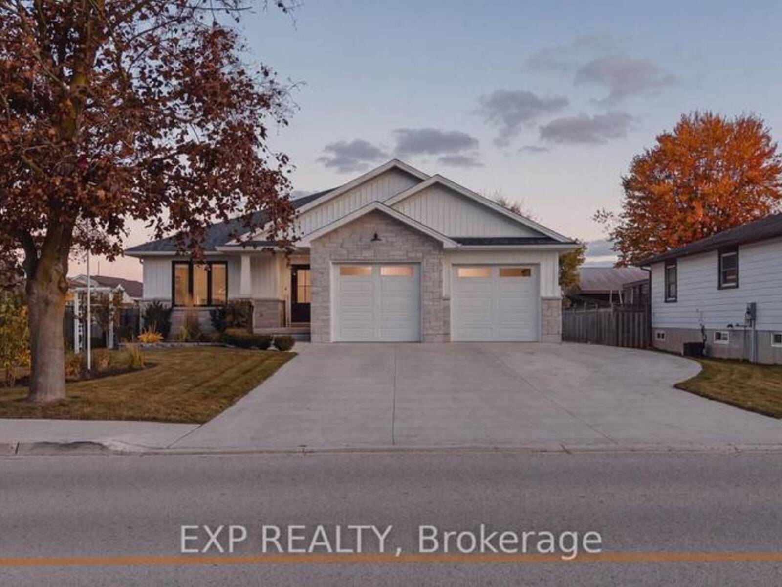 635 KING STREET, Minto, Ontario N0G 2P0