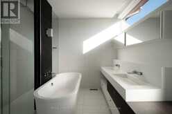 243 CLAREMONT STREET | Toronto Ontario | Slide Image Fifteen