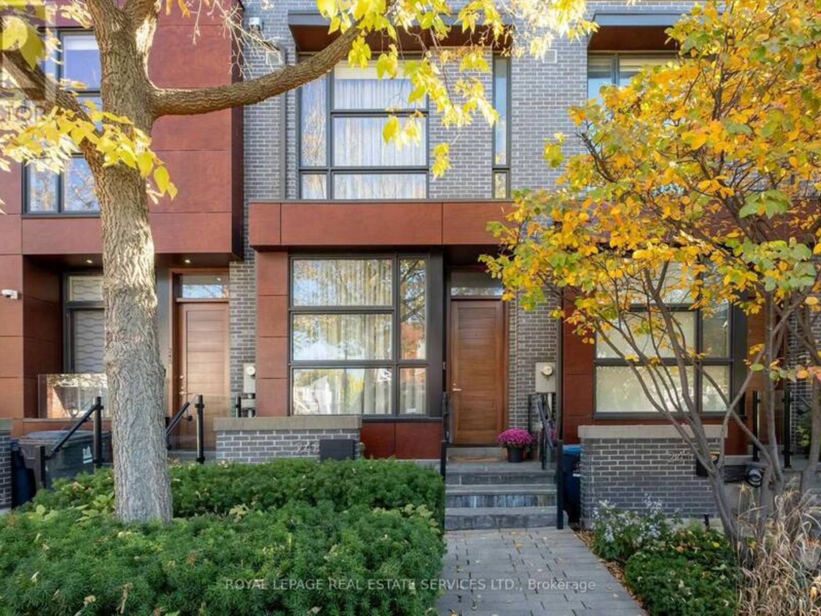 243 CLAREMONT STREET, Toronto, Ontario M6J 2N1