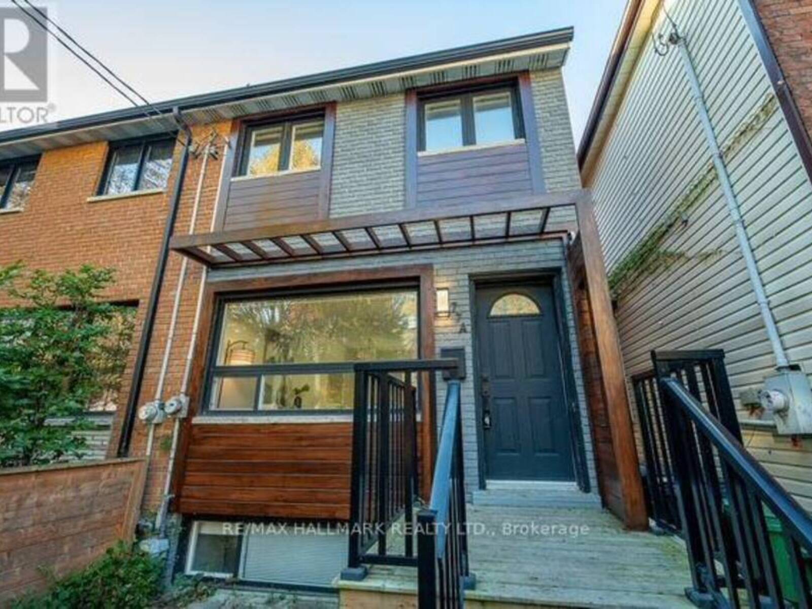 77A BADGEROW AVENUE, Toronto, Ontario M4M 1V5