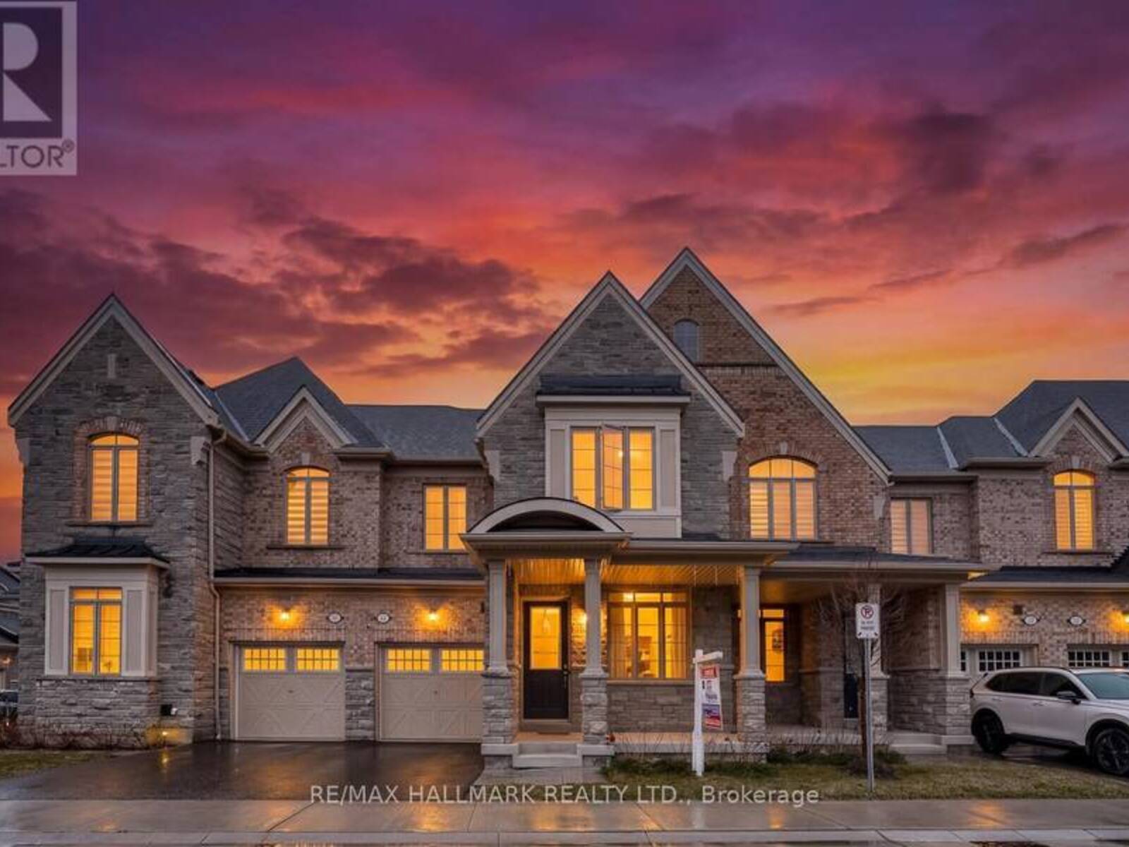 4 HICKLING LANE, Ajax, Ontario L1T 0N6