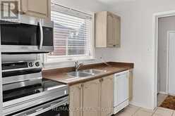 31 WEBB STREET | Barrie Ontario | Slide Image Fifteen