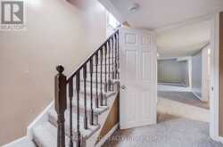 47 ROBIDEAU PLACE | Whitby Ontario | Slide Image Thirty-four