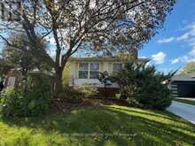 8 KING LOUIS CRESCENT | Toronto Ontario | Slide Image One