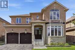 526 MAVRINAC BOULEVARD | Aurora Ontario | Slide Image Two