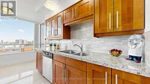 1001 - 120 PROMENADE CIRCLE | Vaughan Ontario | Slide Image Twenty-one
