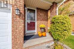 3923 STONEHAM WAY | Mississauga Ontario | Slide Image Three