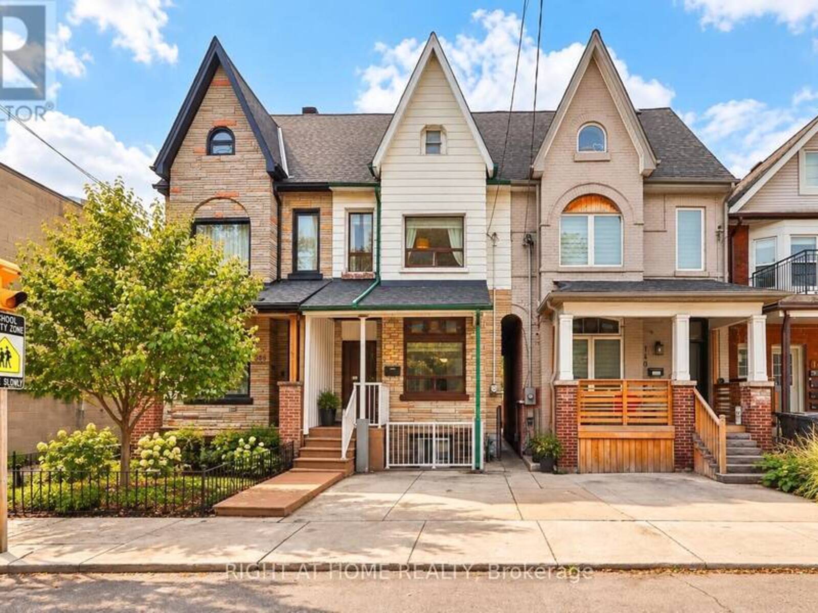 138 OSLER STREET, Toronto, Ontario M6N 2Y8