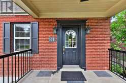 21 CUMBERLAND DRIVE | Mississauga Ontario | Slide Image Five