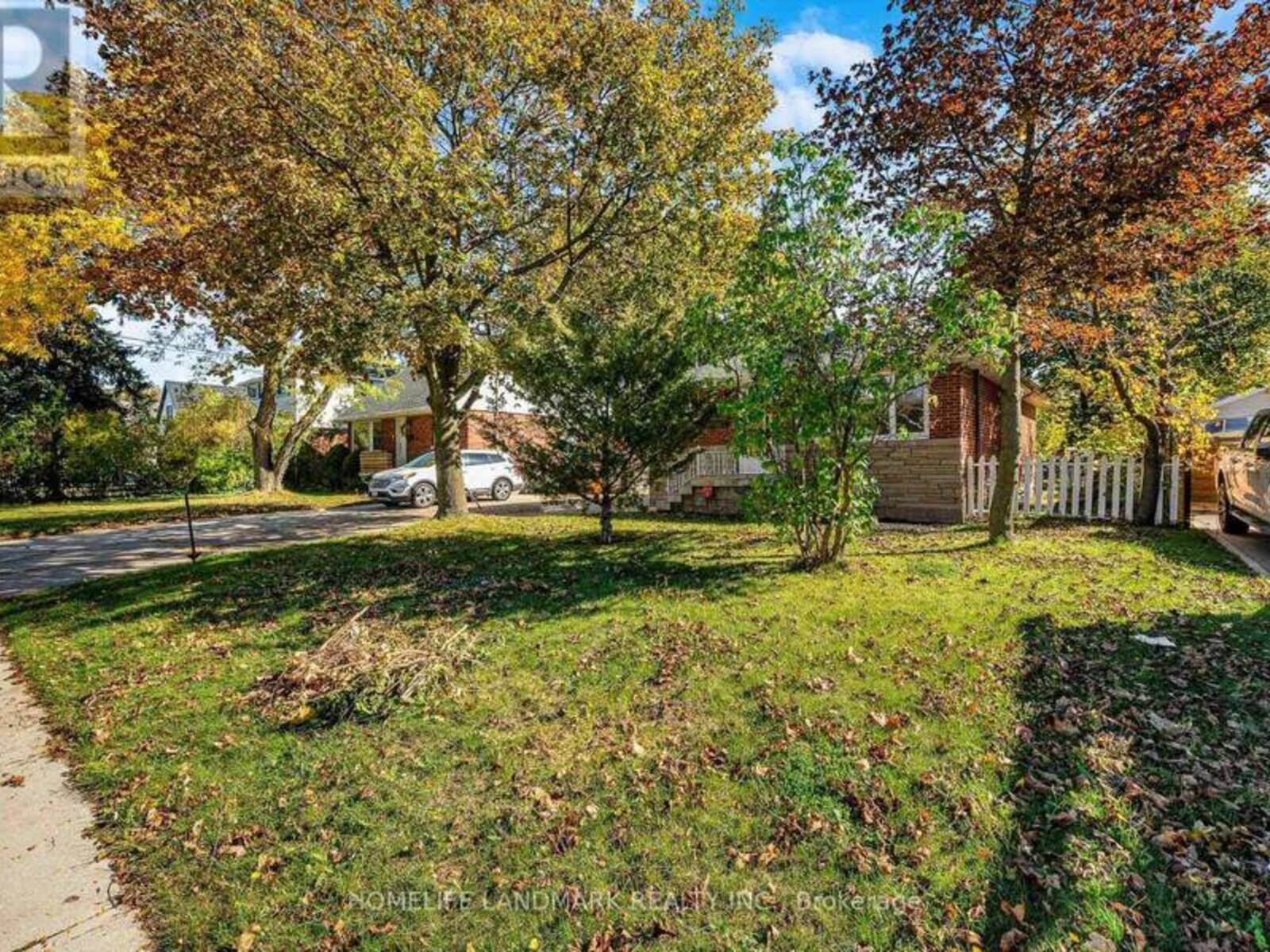 135 HOWARD AVENUE, Hamilton, Ontario L9A 2W6