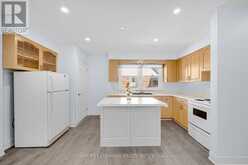 135 HOWARD AVENUE | Hamilton Ontario | Slide Image Thirteen