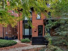 107 MACPHERSON AVENUE Toronto Ontario, M5R 1W7