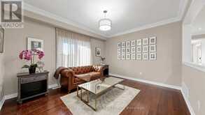 19 FEATHERWOOD DRIVE | Vaughan Ontario | Slide Image Seven