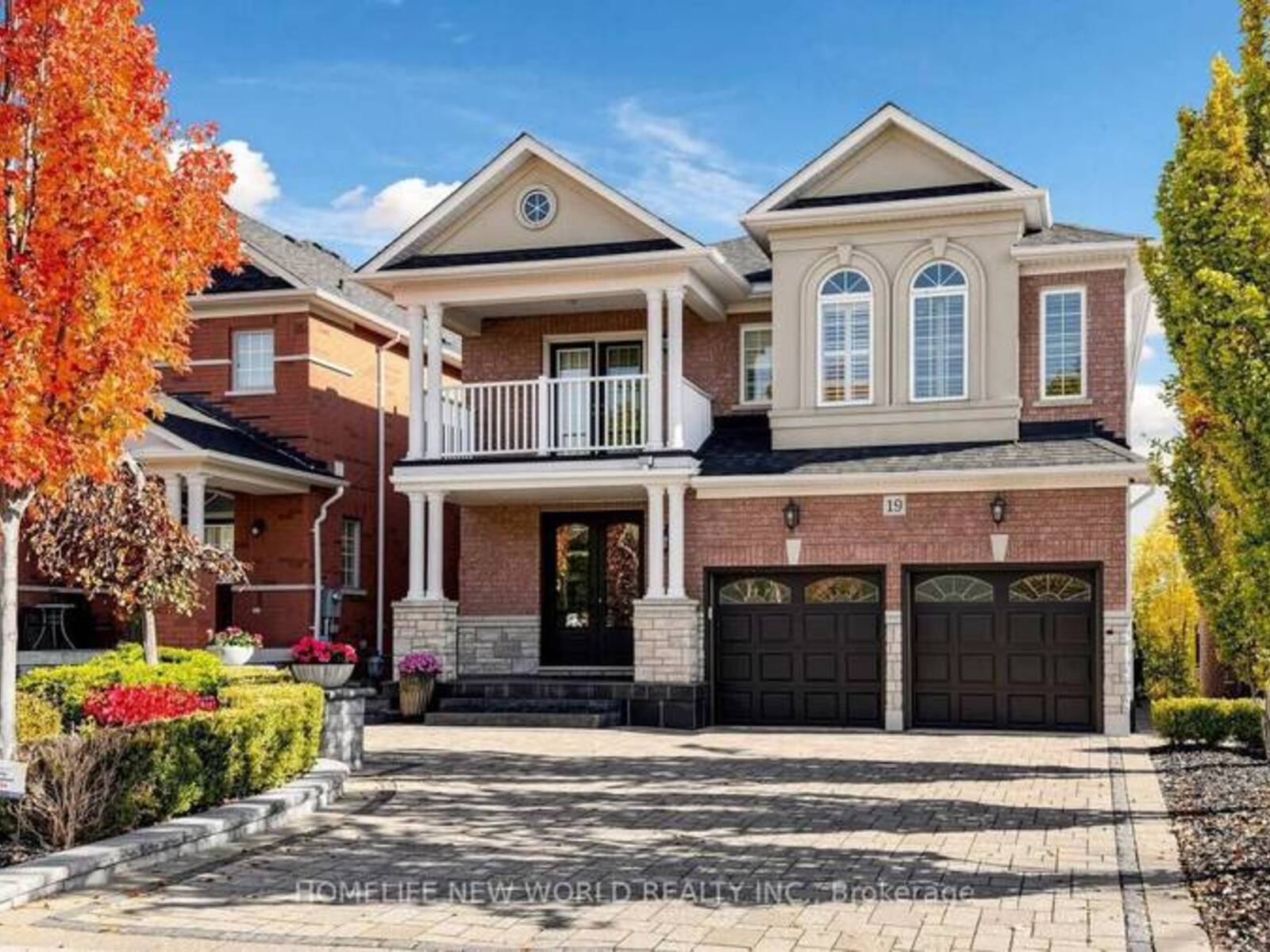 19 FEATHERWOOD DRIVE, Vaughan, Ontario L6A 0S3