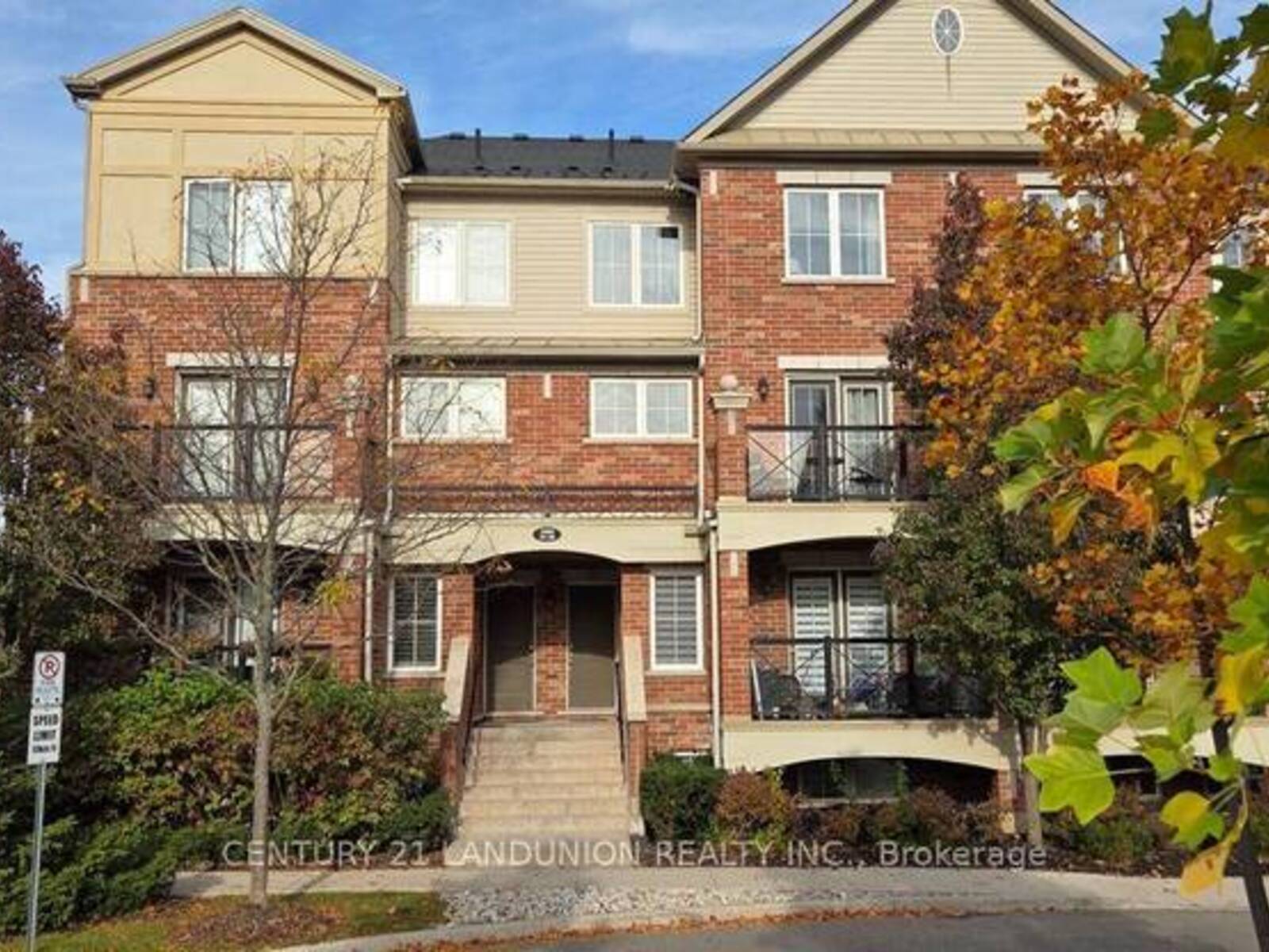 24 - 2484 POST ROAD, Oakville, Ontario L6H 0K1