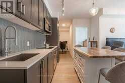 207 - 293 THE KINGSWAY | Toronto Ontario | Slide Image Nine