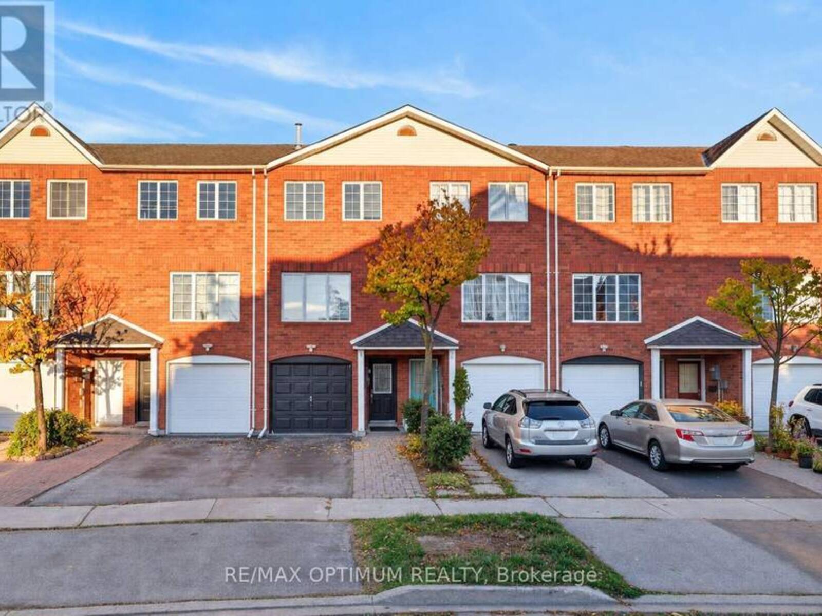 86 SUFI CRESCENT, Toronto, Ontario M4A 2X2