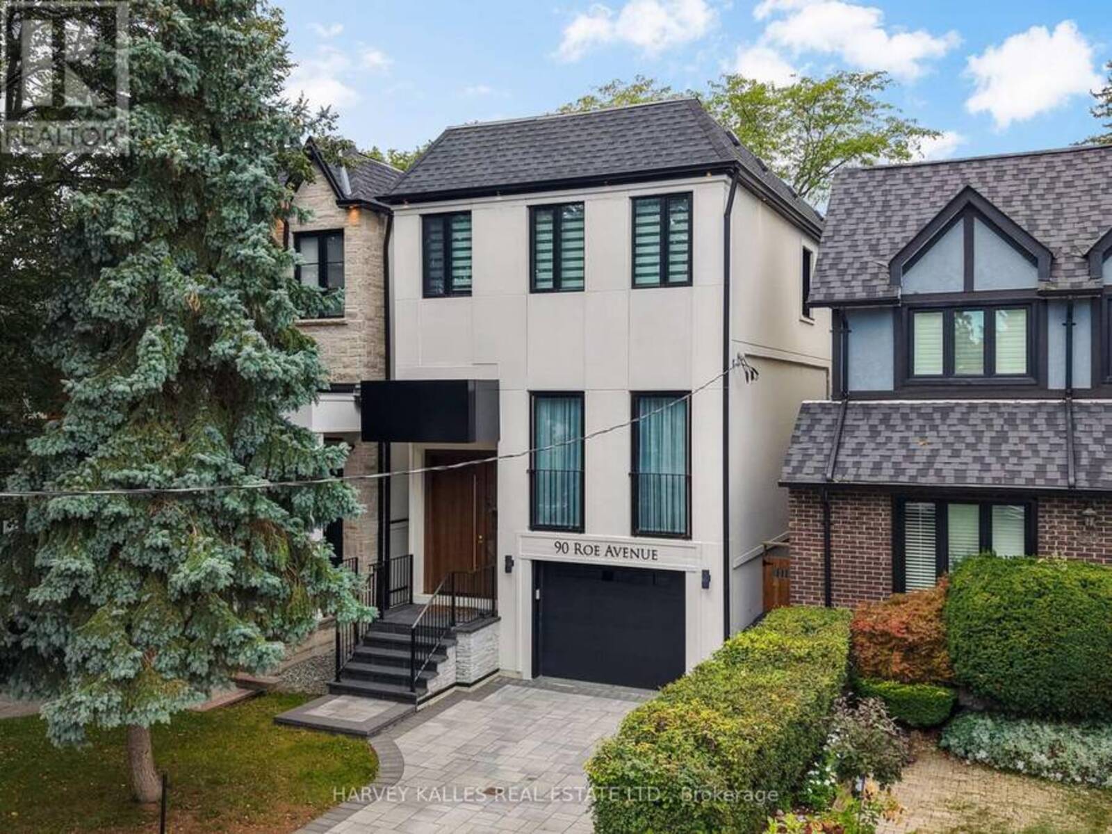 90 ROE AVENUE, Toronto, Ontario M5M 2H7